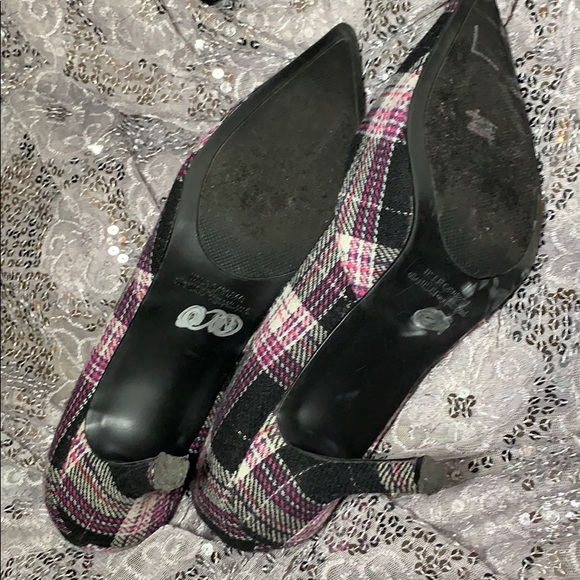 Rampage Heels - Picture 8 of 8